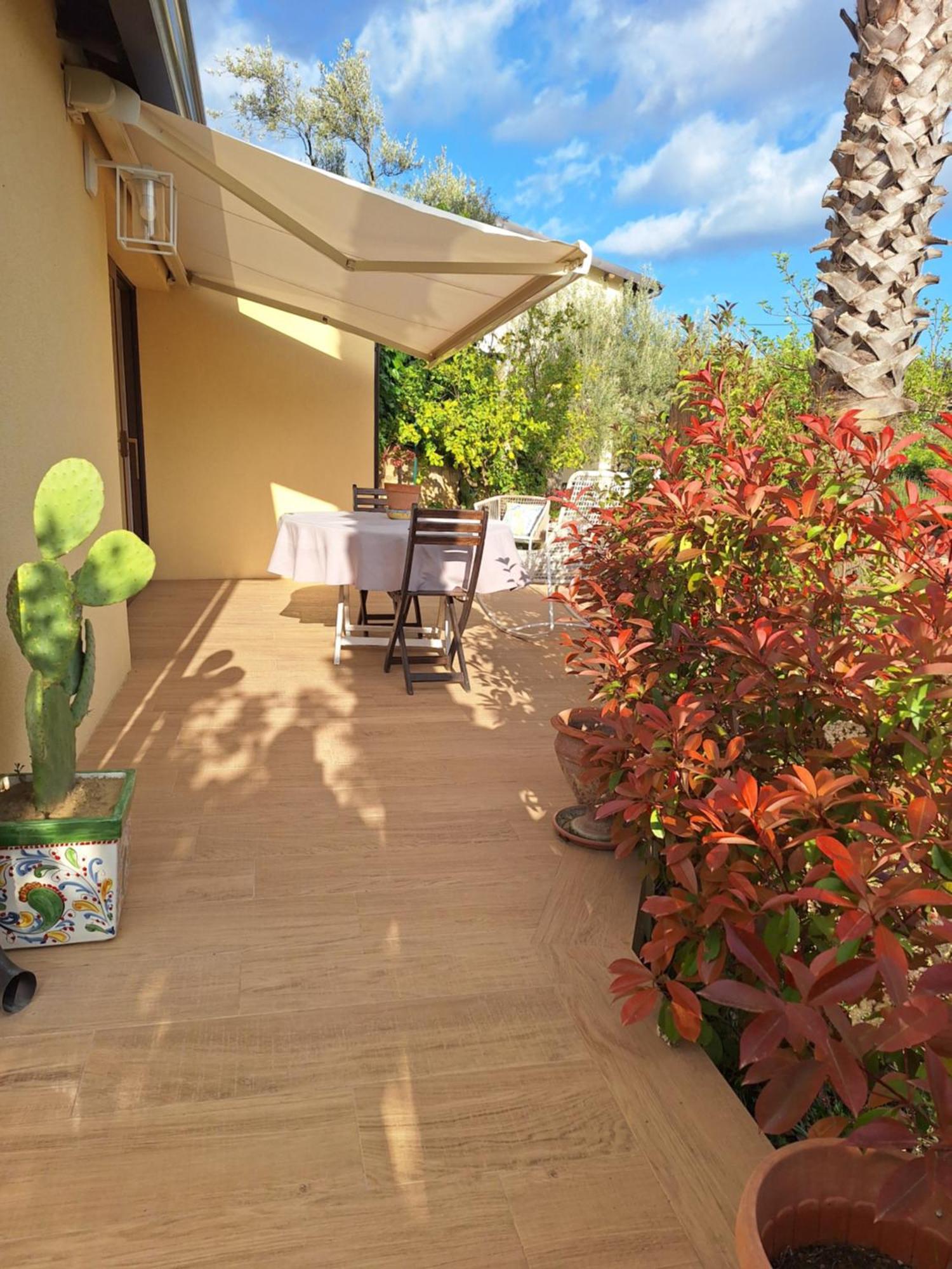 Casa Vacanze La Cuntintizza San Michele di Ganzaria Extérieur photo
